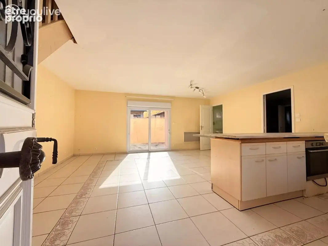 Maison à rafraîchir avec garage, grenier et fibre — Saint-Laurent-en-Caux — 147 000 € - photo 18