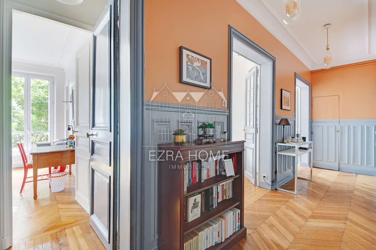 Appartement à PARIS-10E