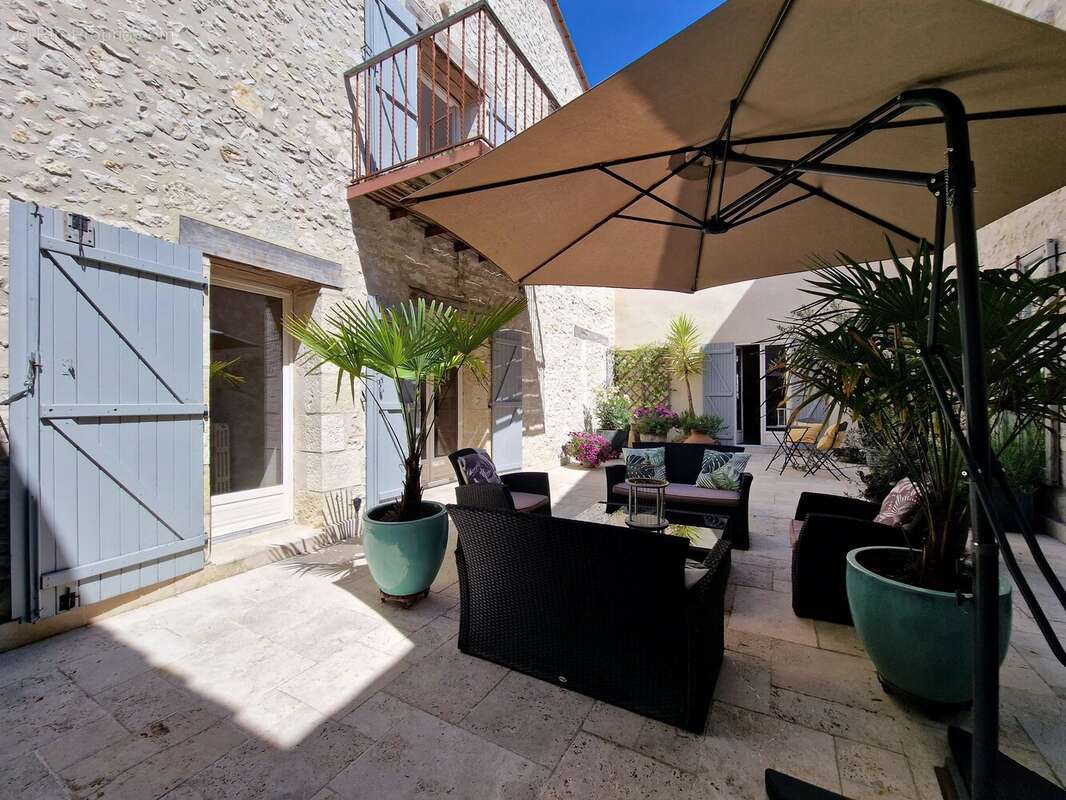 Maison à EYMET