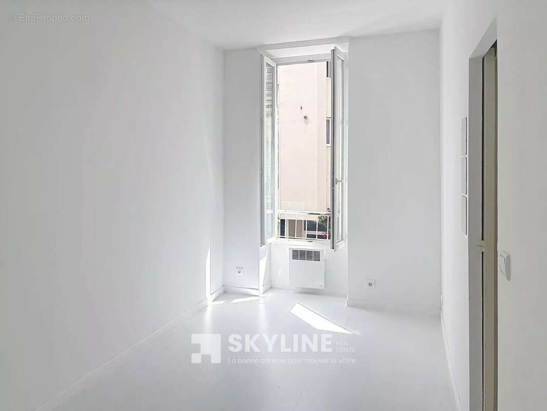 Appartement à MARSEILLE-6E