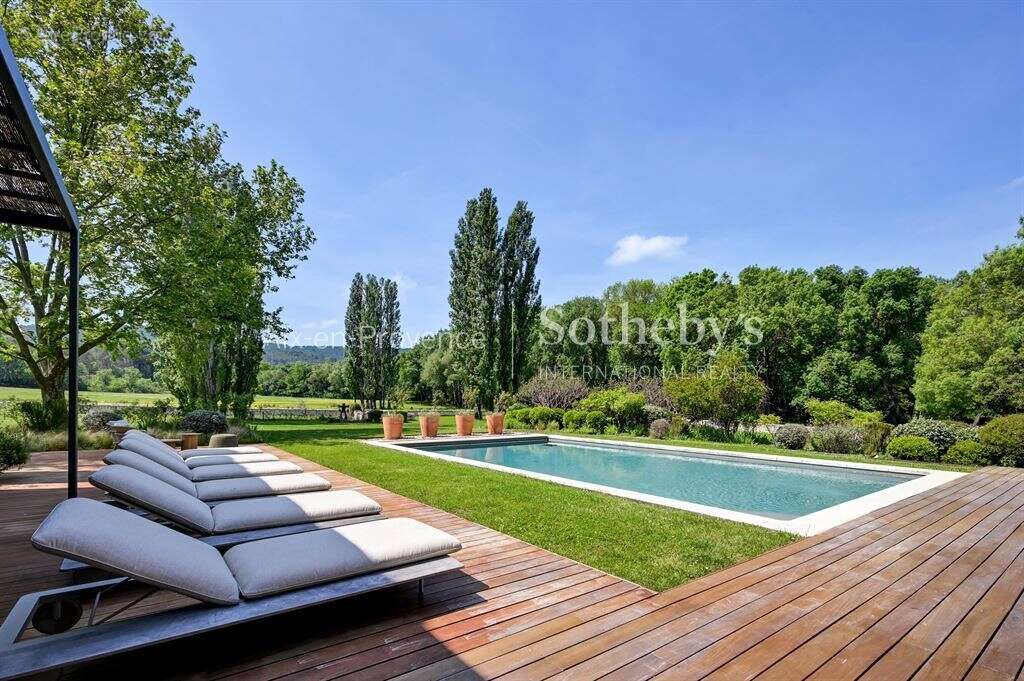 Maison à MEYRARGUES