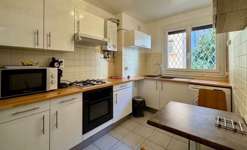 Appartement à VALLAURIS