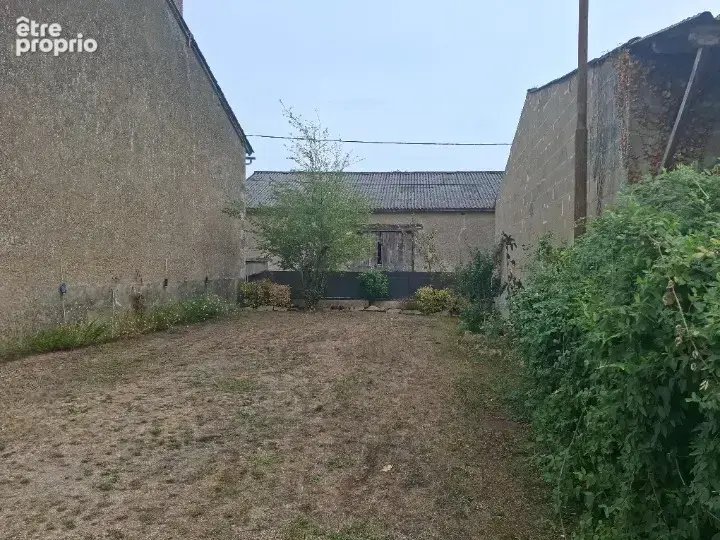 Maison a renover avec garage et terrain - photo 9