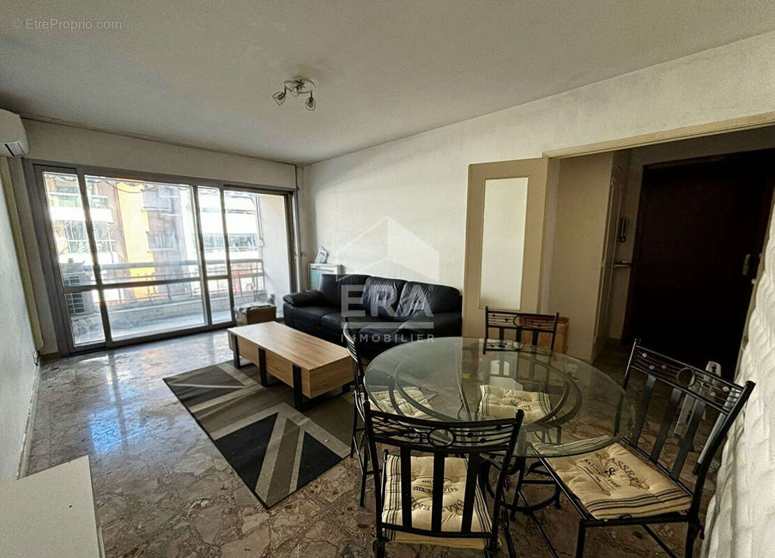 Appartement à VENCE