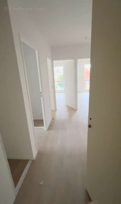 Appartement à AUBERVILLIERS