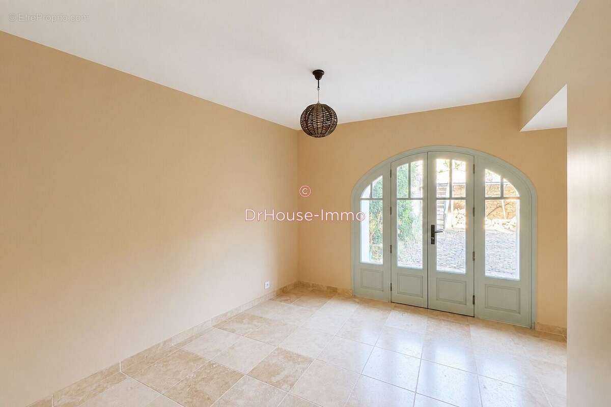 Maison 138 m² à Carcassonne  - photo 12
