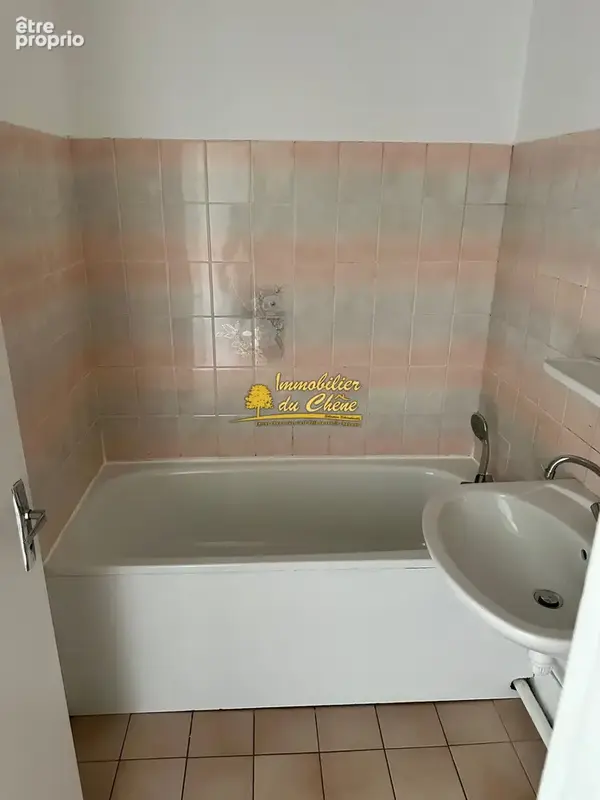 Appartement 2 800 m² à vendre à Luxeuil-Les-Bains (70300) - photo 4