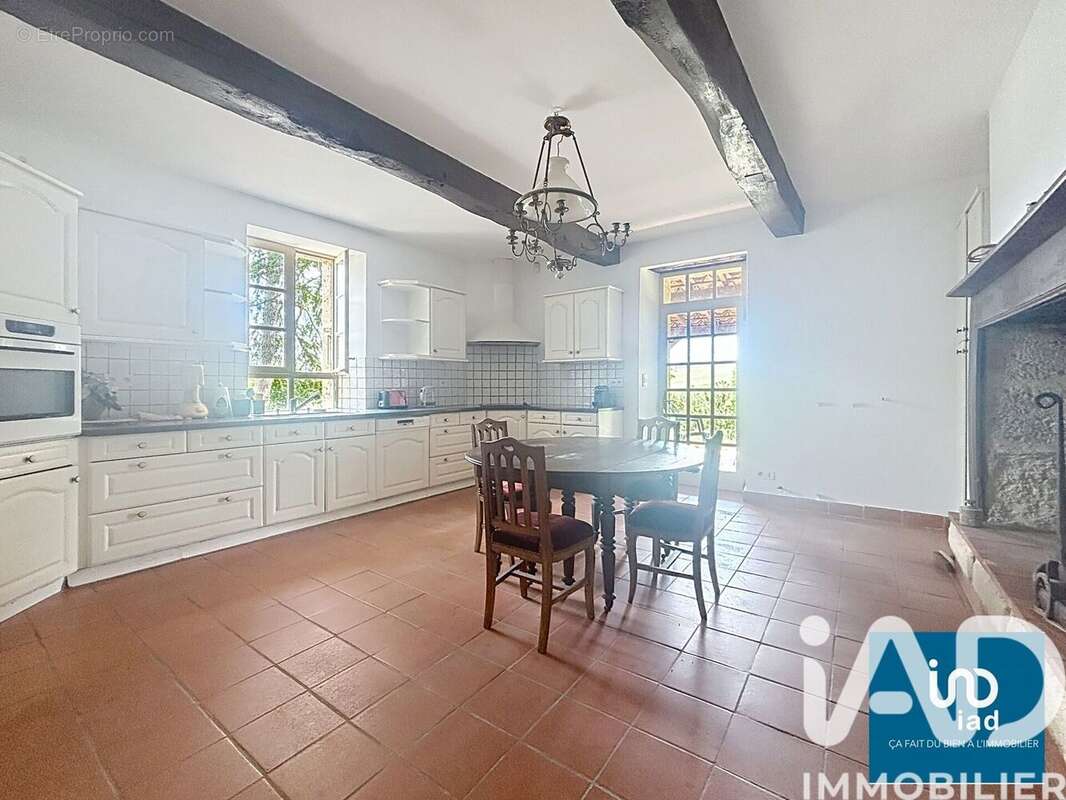Maison 225 m² à Lectoure  - photo 6