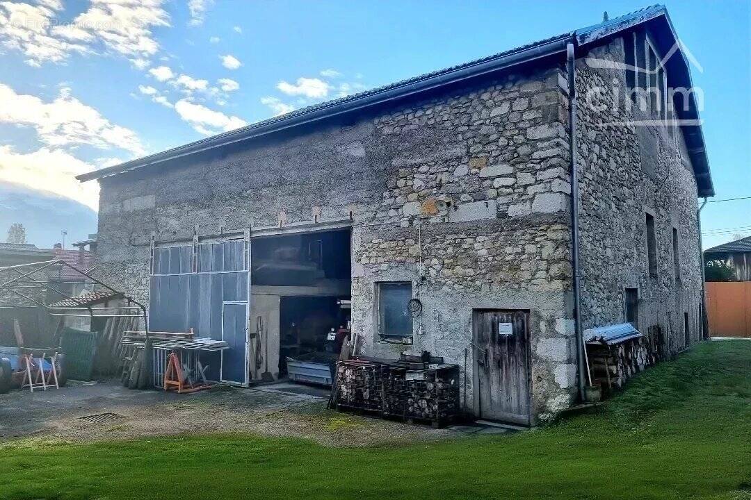 Maison à LA TERRASSE