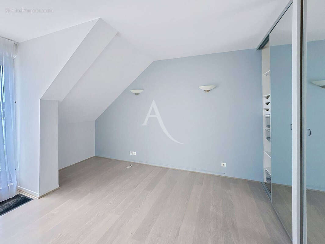 Appartement à OZOIR-LA-FERRIERE