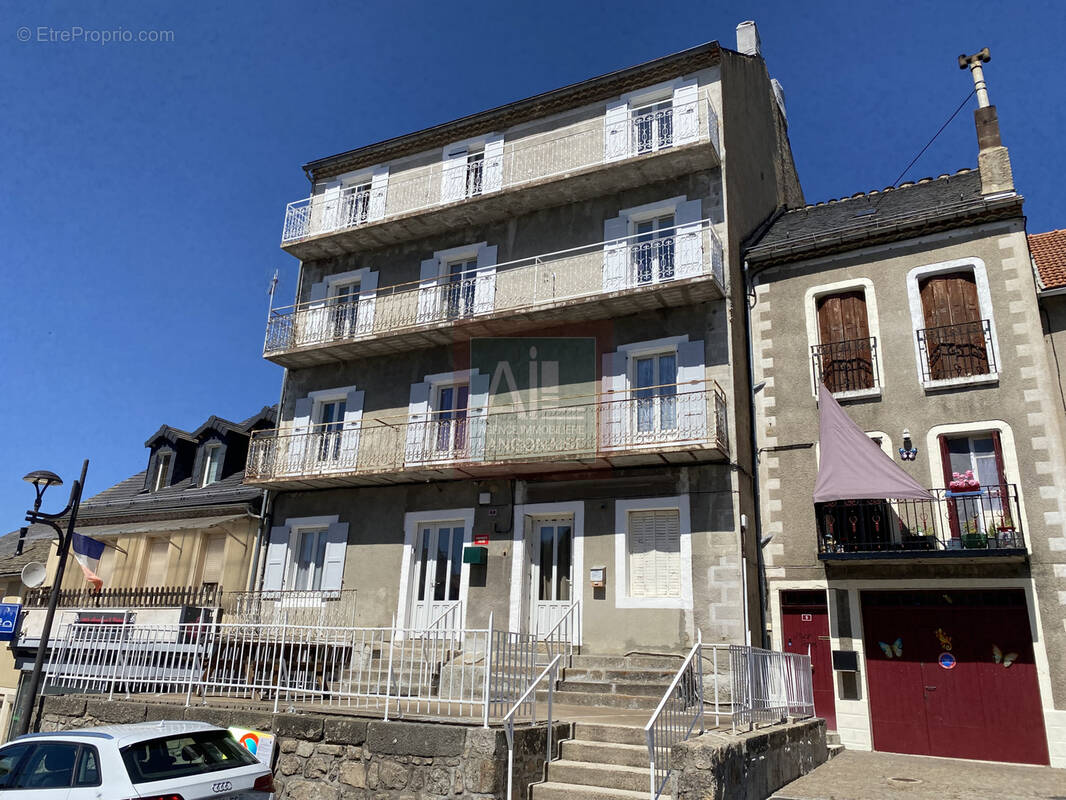 Appartement à GRANDRIEU