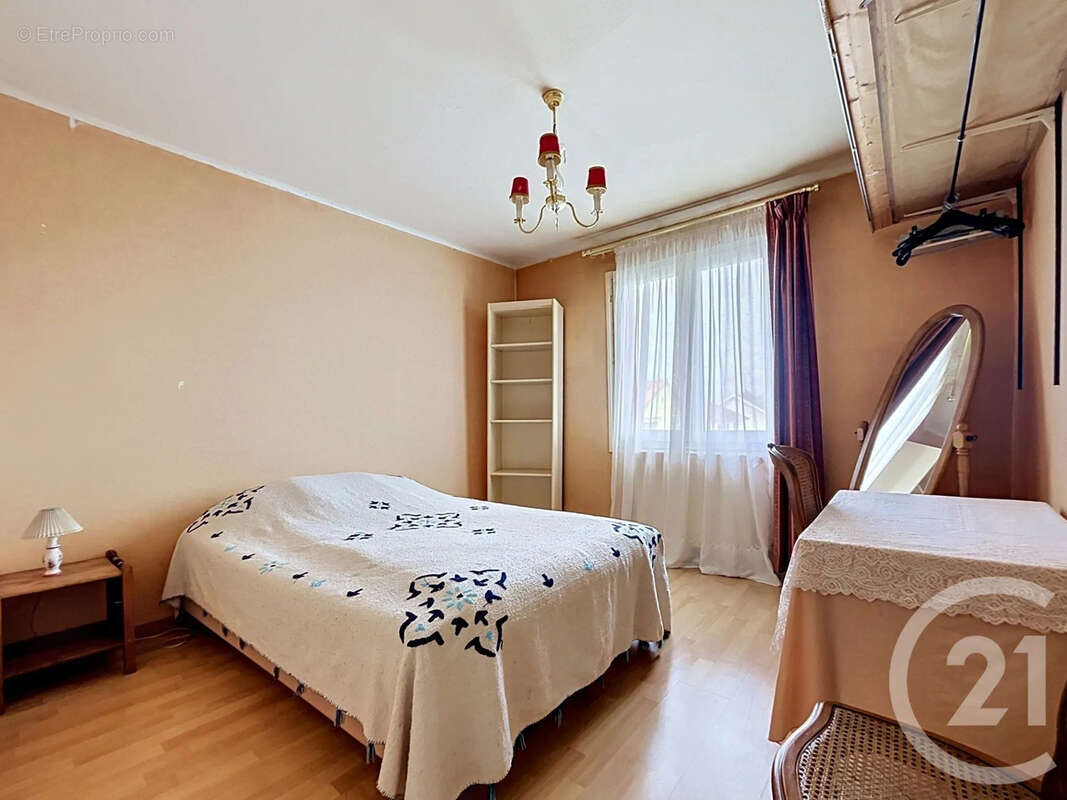 Maison à COMPERTRIX