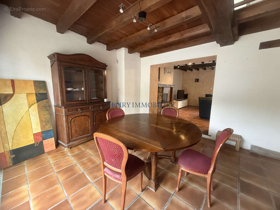 Maison à THOIRY