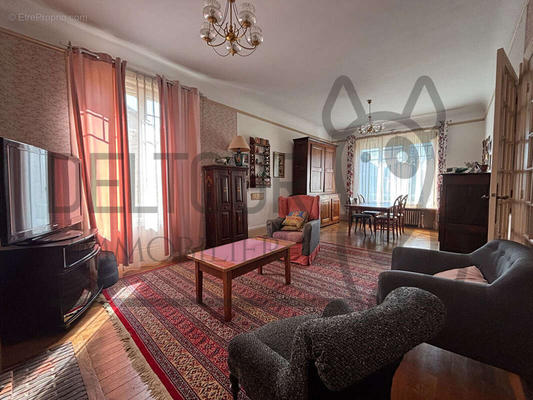 Maison à COULOMMIERS