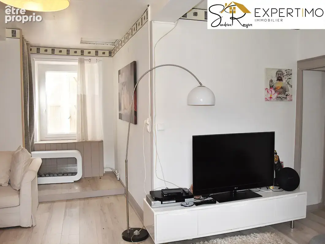Maison et dépendances de 394 m2 sur 2342 m2 de terrain - photo 11