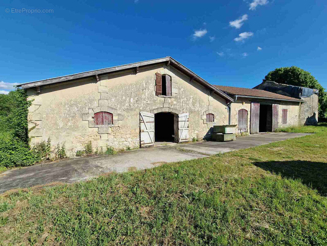 Maison à BLAYE