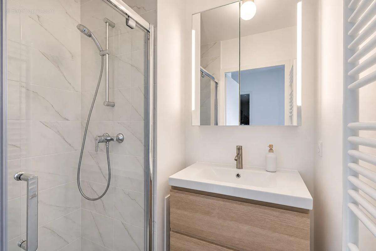 Appartement à NANTERRE