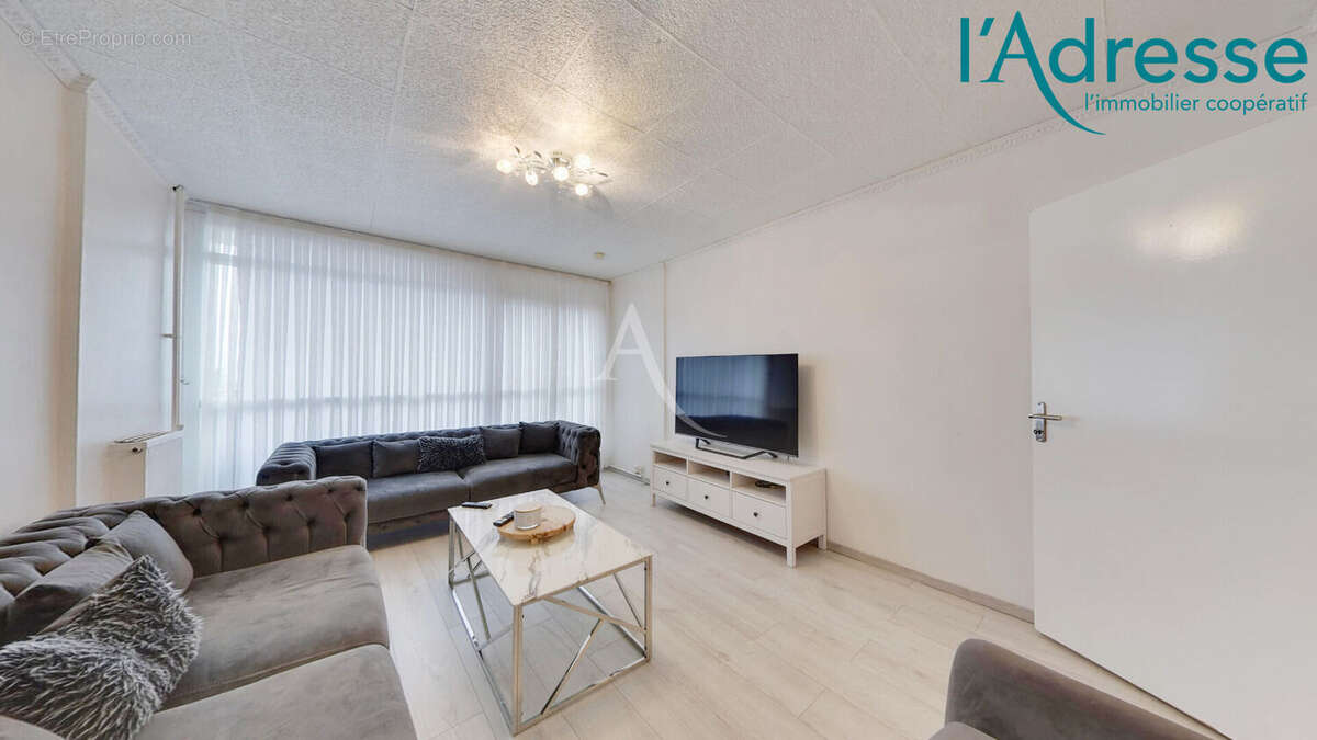 Appartement à CHENNEVIERES-SUR-MARNE