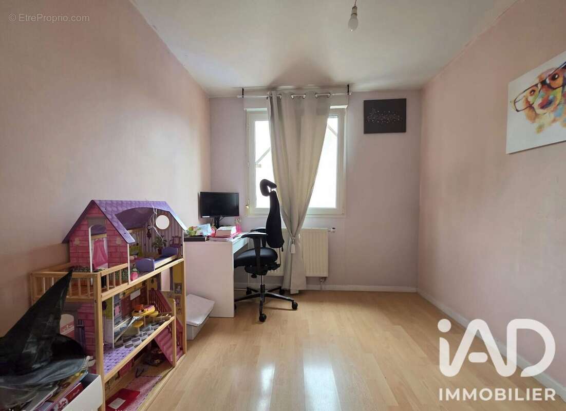 Appartement 95 m² à Rosbruck  - photo 8