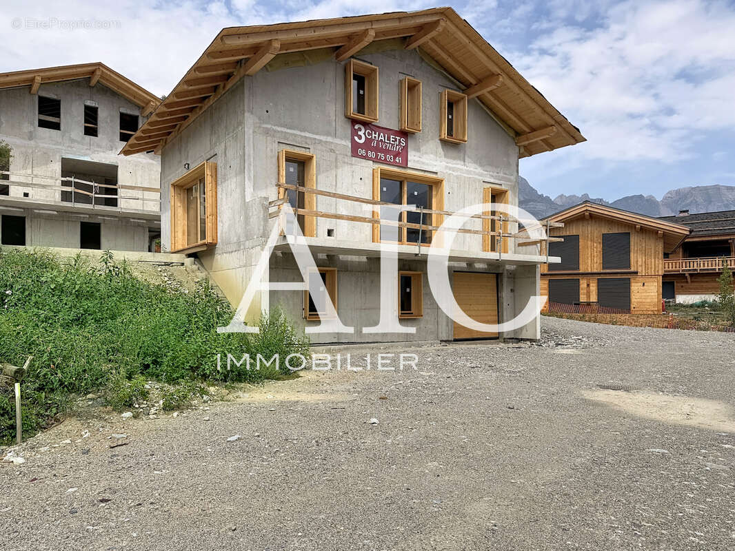 Hameaux de trois chalets indépendants avec vue imprenable sur le Mont-Blanc  - Narcisse - photo 2
