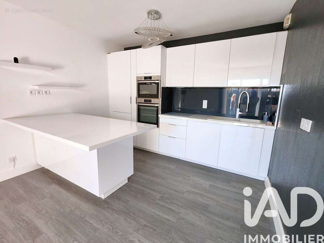 Photo 3 - Appartement à PAREMPUYRE