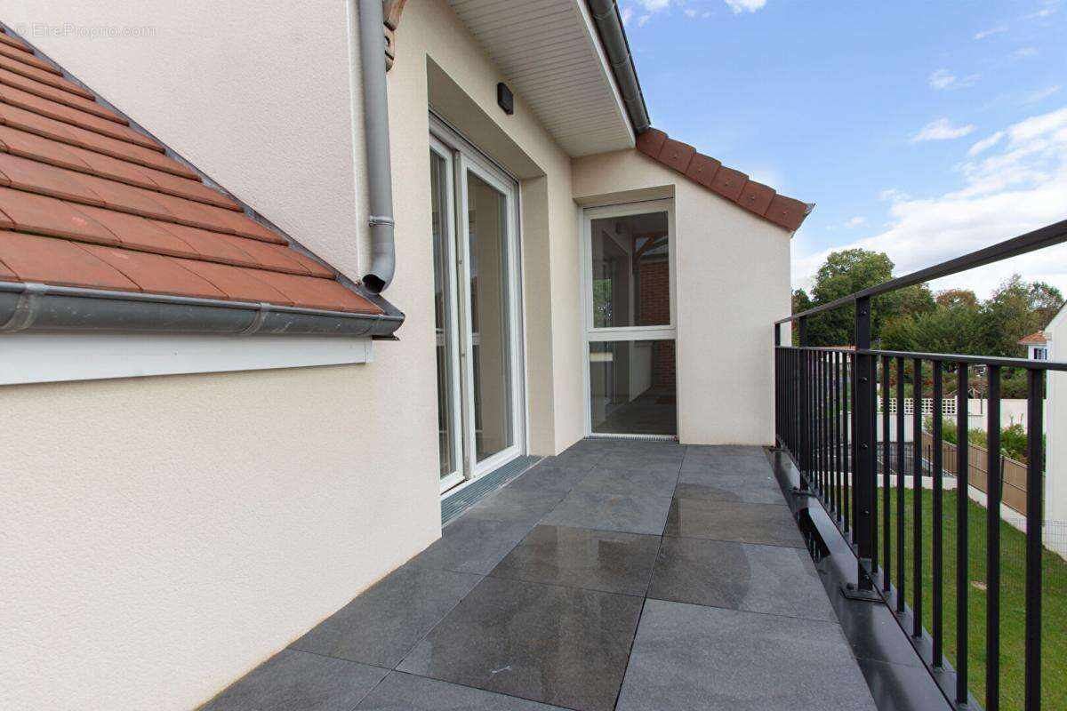 Appartement à SAINT-GERMAIN-LES-ARPAJON