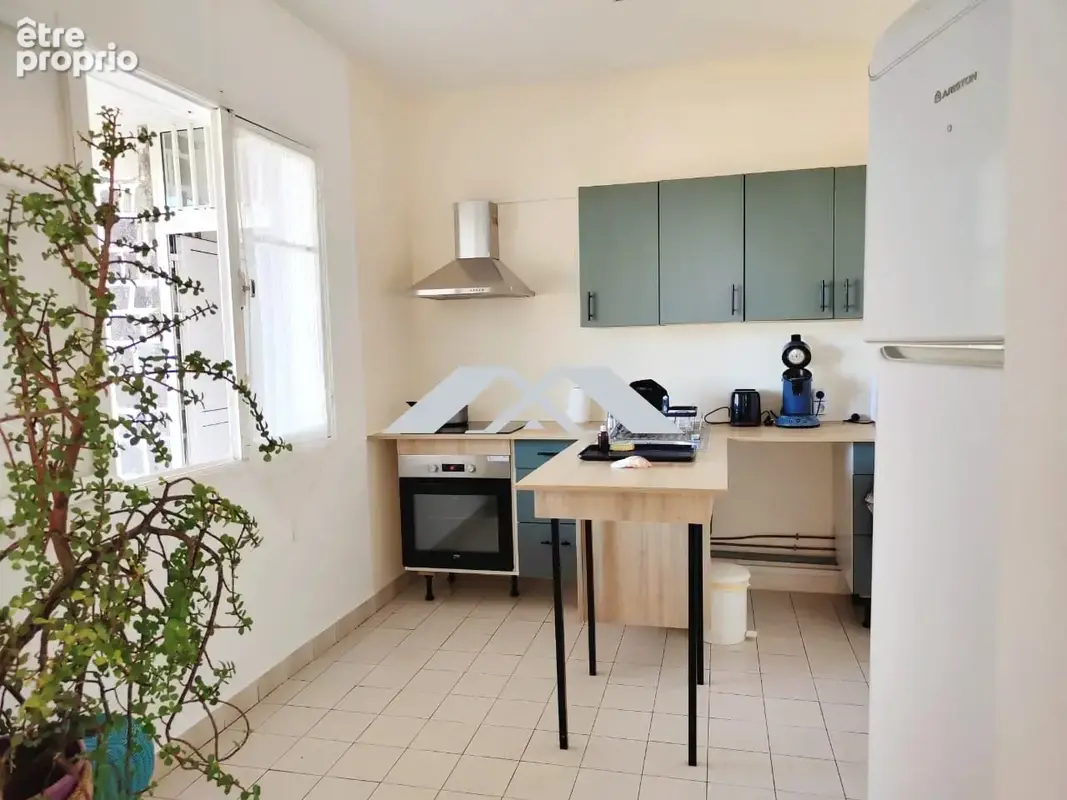 Maison 8 pièces 176 m² à vendre à Saint-Louis (97450) - photo 3