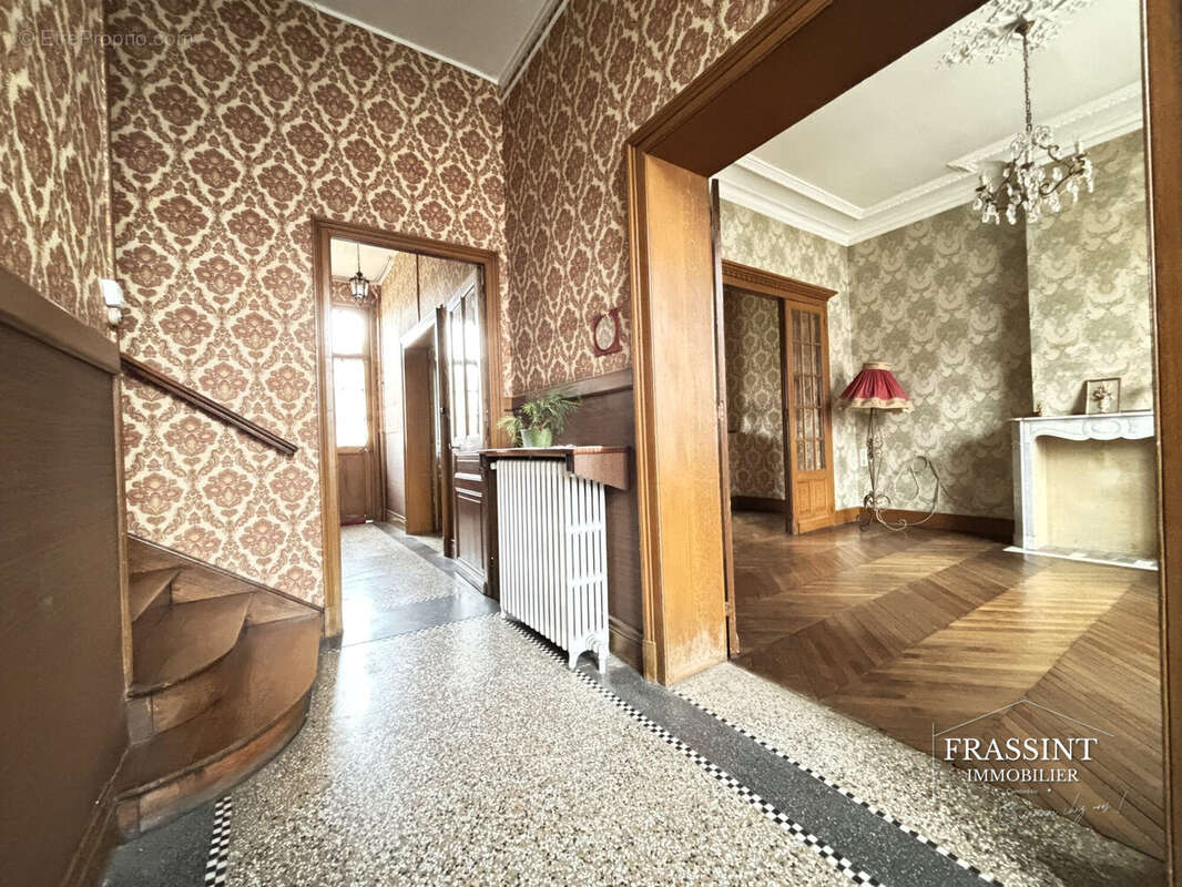 Maison 204 m² à Cambrai  - photo 4