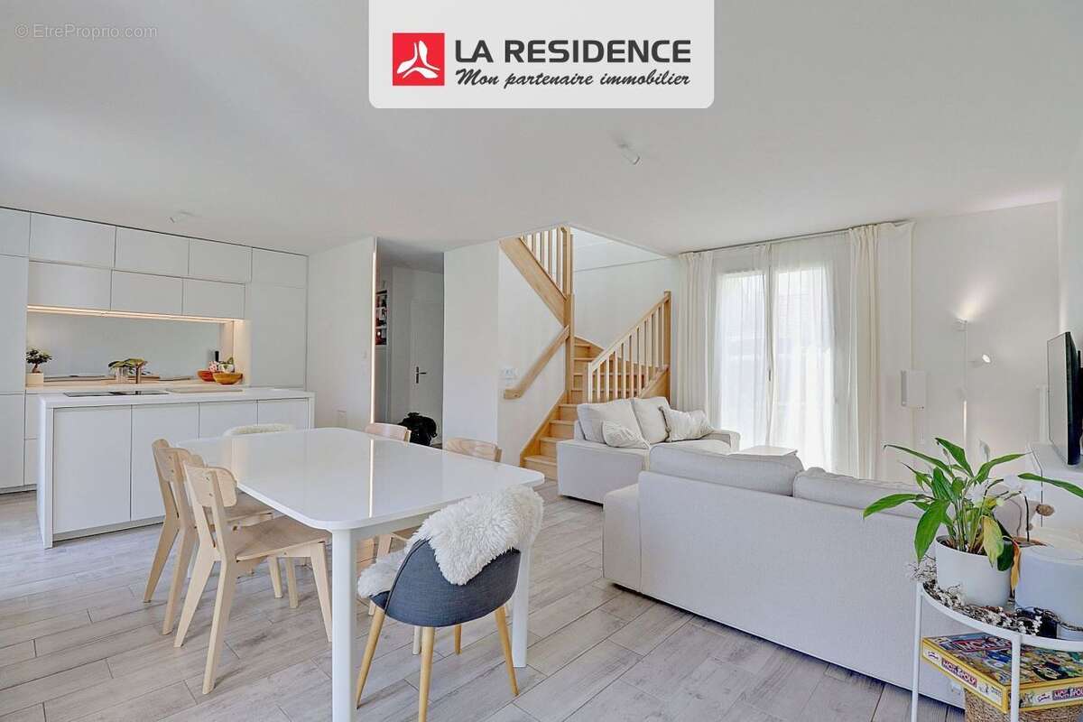 Maison à VILLIERS-SAINT-FREDERIC