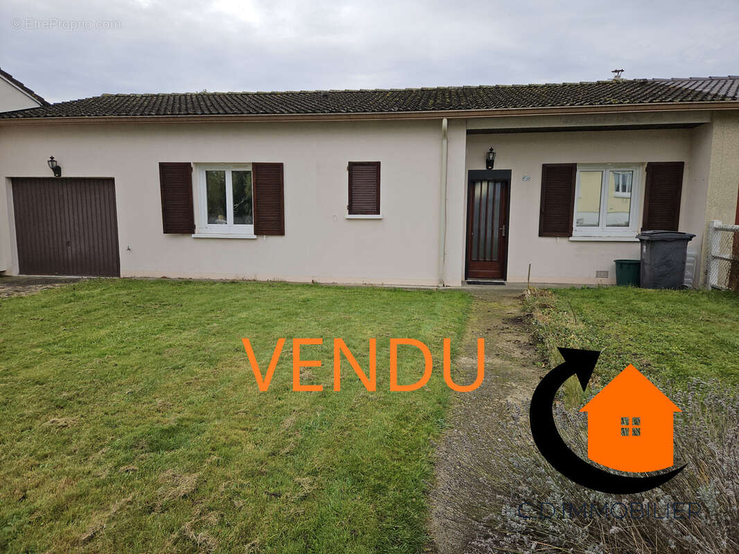 Maison à AMILLY