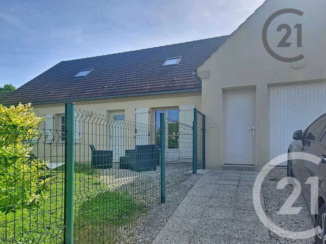 Maison à SEIGNELAY