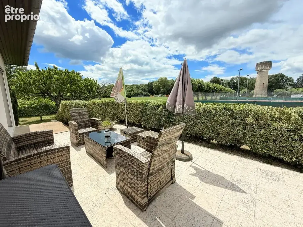 Maison - Pierre-de-Bresse - 175m² - photo 2