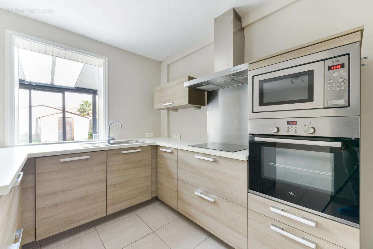 Maison à SAINT-SEBASTIEN-SUR-LOIRE