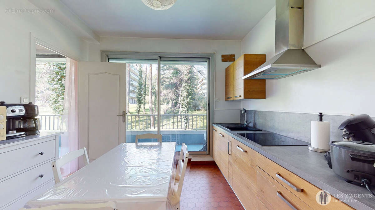 Appartement à MEYLAN