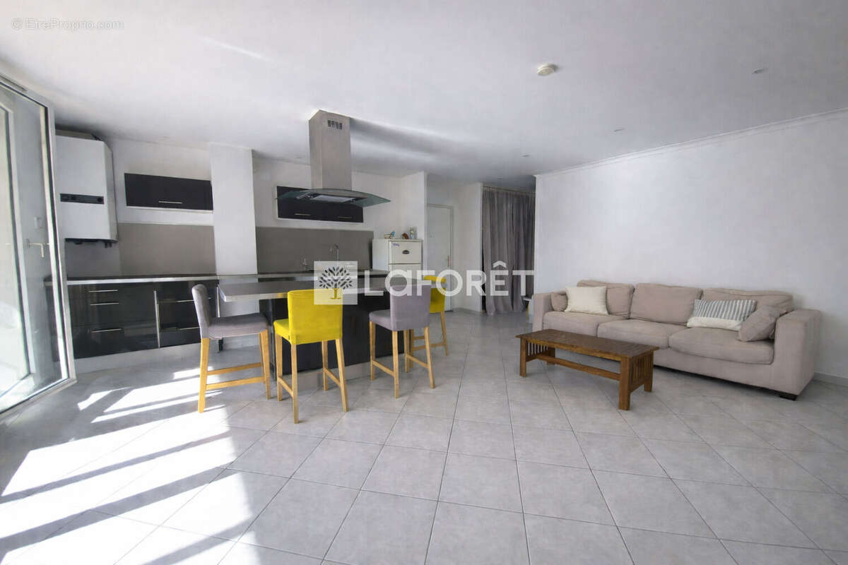 Appartement à VALBONNE