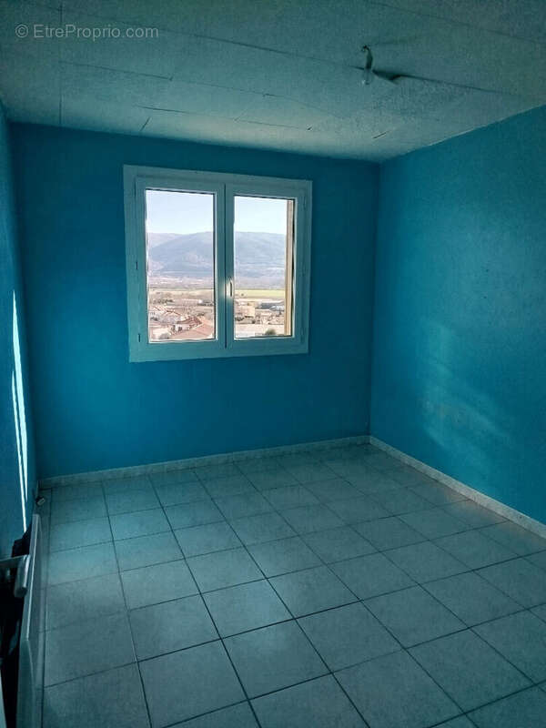 Appartement à PEYRUIS