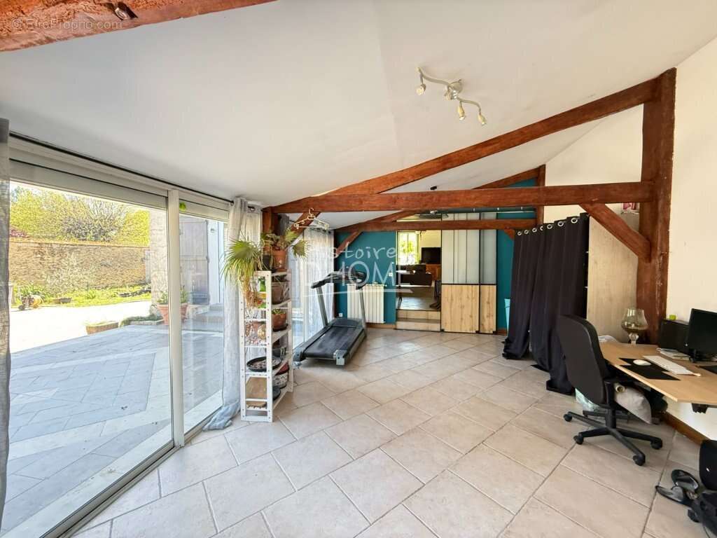 Maison à COURPALAY