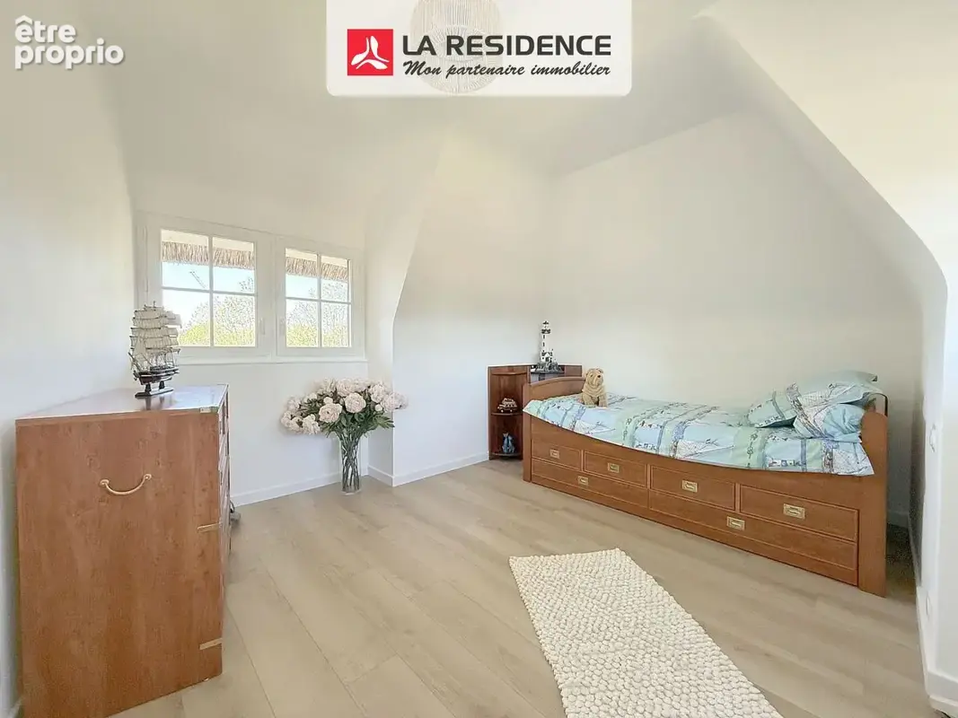 Maison 7 pièces 195 m² à vendre à Le Mesnil-Saint-Denis (78320) - photo 6