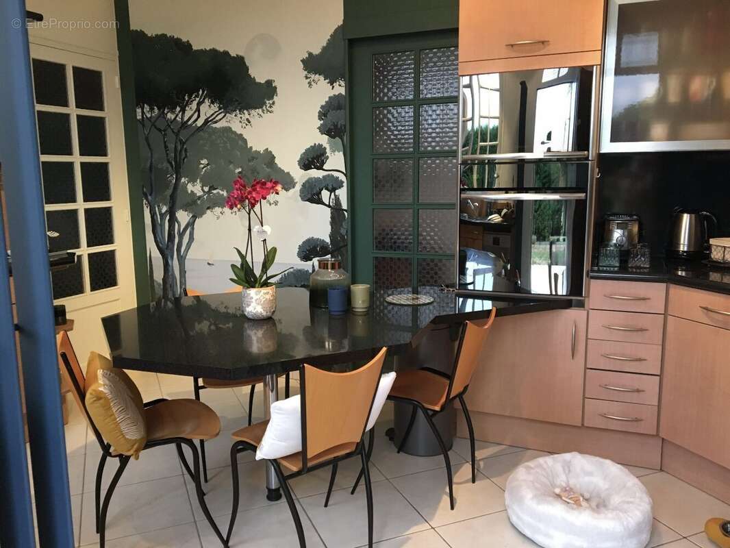 Unique sur Vallet, au coeur de son parc avec chenes centenaires, jolie maison de plain pied. - photo 2