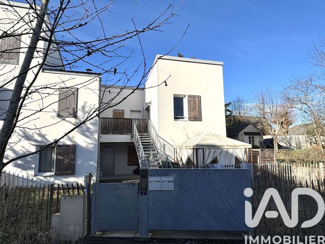 Photo 9 - Appartement à SAINT-JEAN-DE-BRAYE