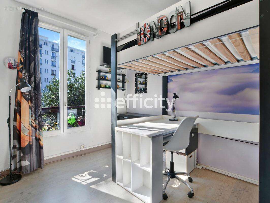 Appartement à PARIS-18E