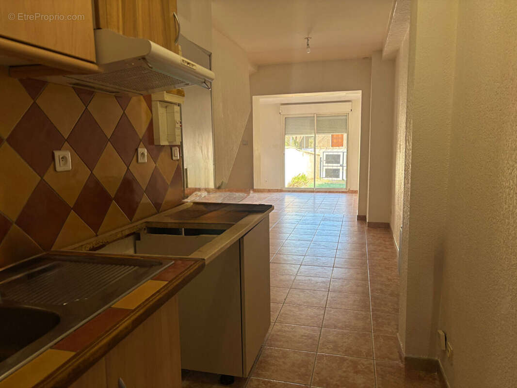 Appartement à ENSUES-LA-REDONNE