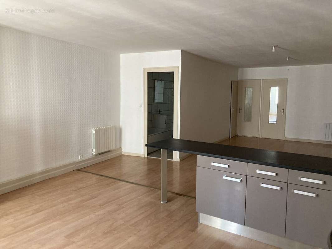 Appartement à SAINTES