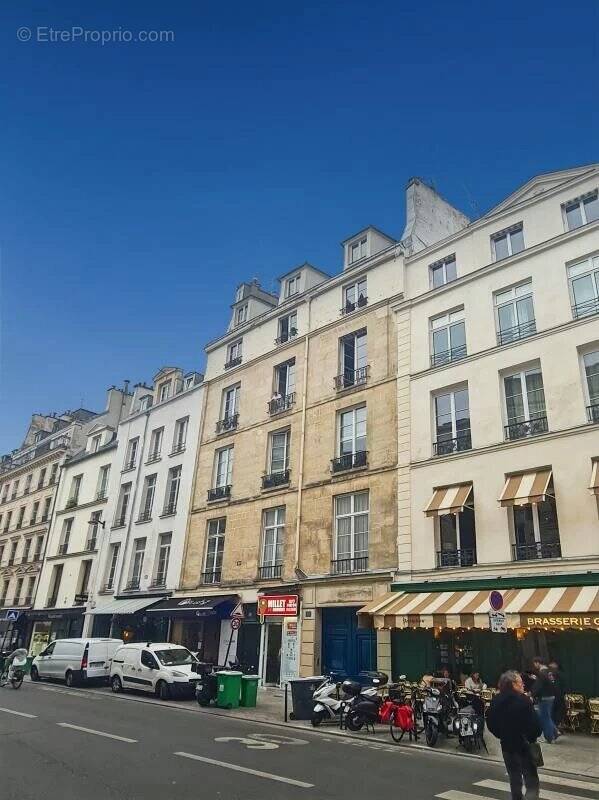 Appartement à PARIS-4E