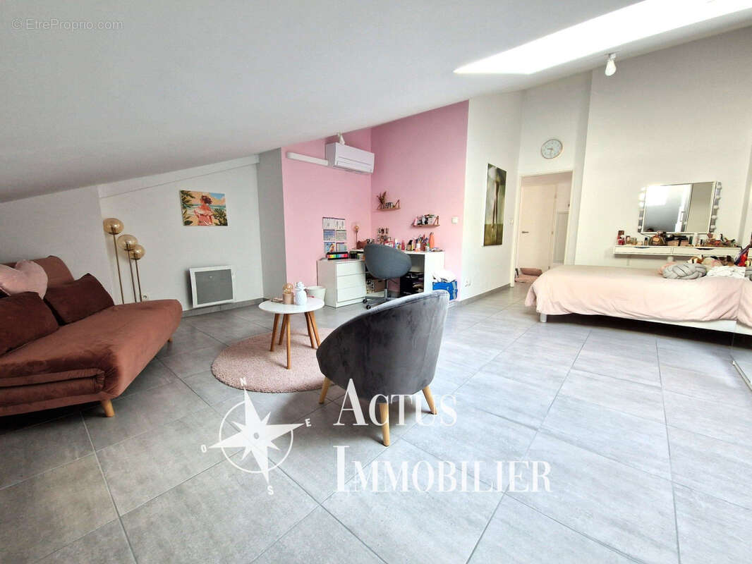 Appartement à SALON-DE-PROVENCE