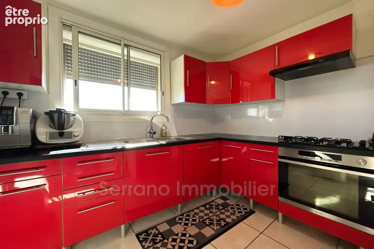 Appartement 5 pièces 97 m² à vendre à Beaucaire (30300) - photo 3