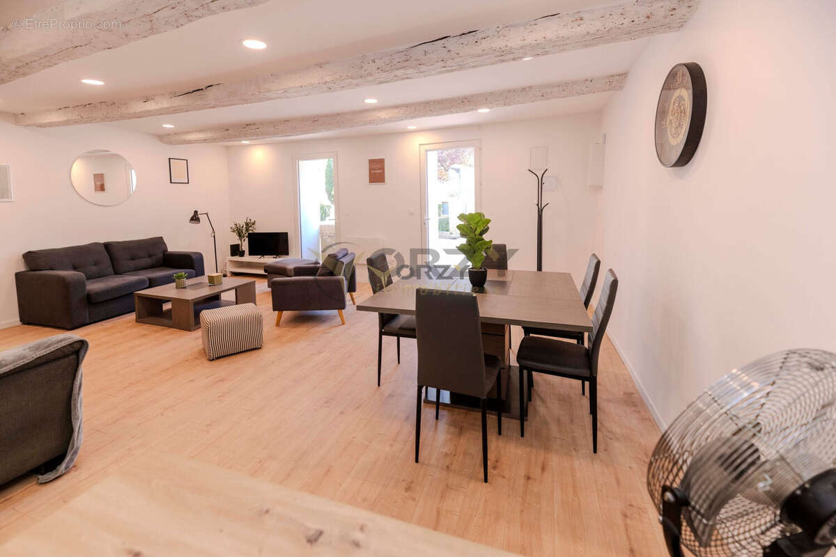 Maison à MORIERES-LES-AVIGNON