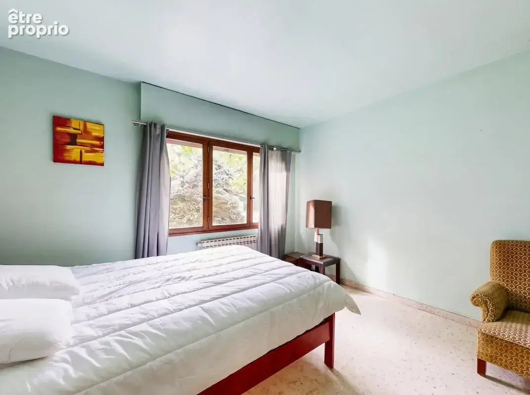 Maison T7 avec piscine et terrain - photo 4