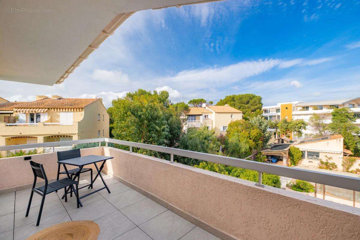 Appartement à FREJUS