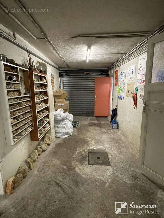 Commerce à VILLENEUVE-LOUBET